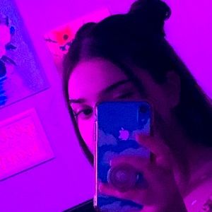 Meet your Posher, Lexi